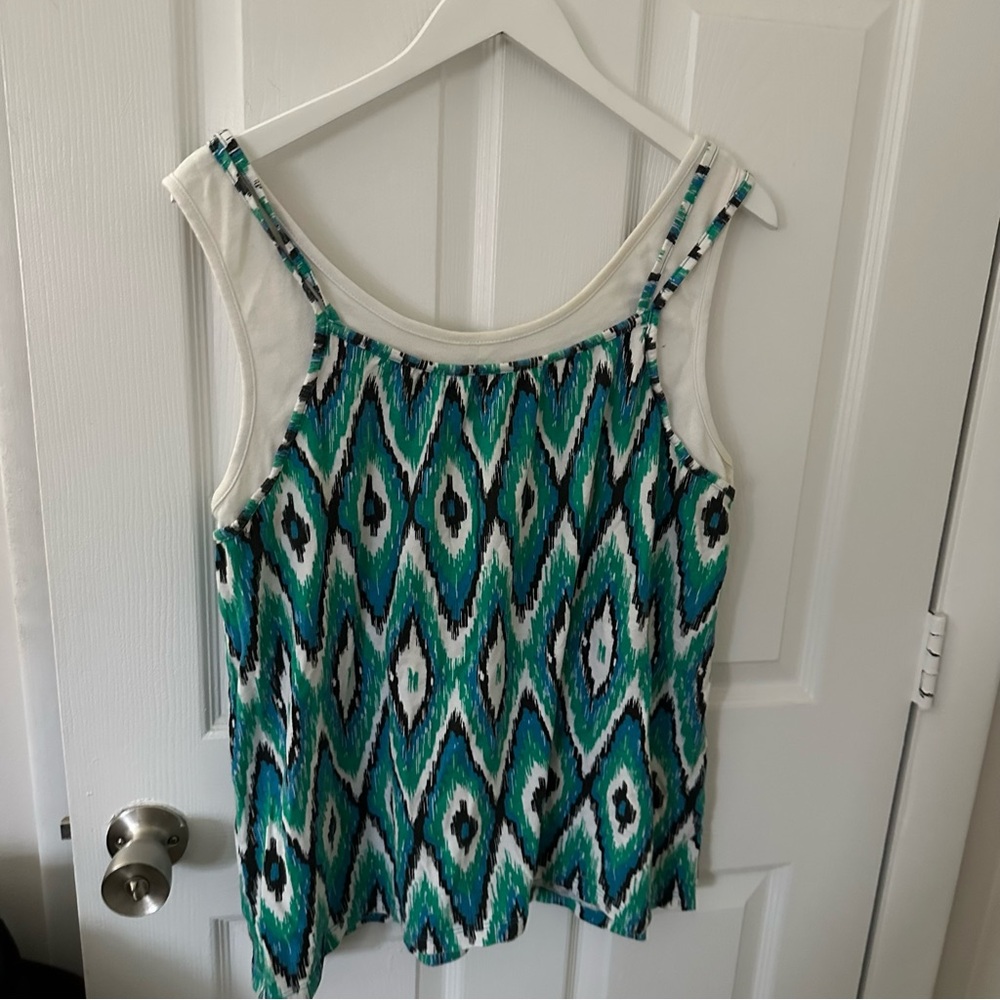 Layered Patterned Tank Top - Picture 6 of 7